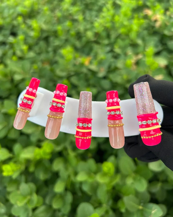 82 Hot Pink Chain Rhinestone Press‑on Nails