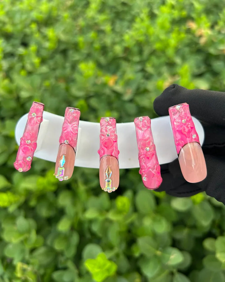 83 Carved Hot Pink Rhinestone Press‑on Nails