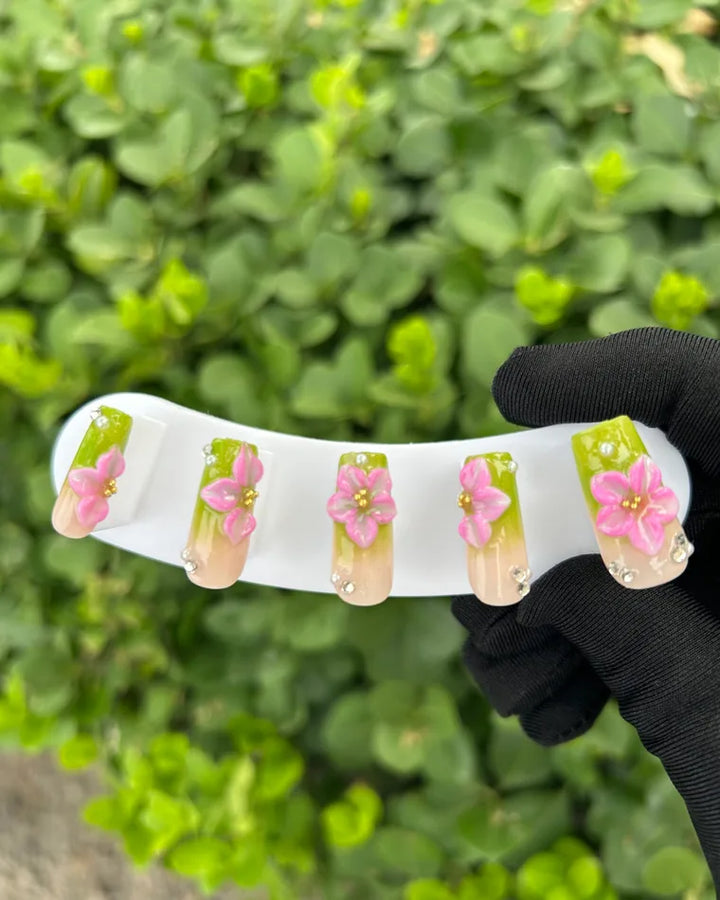 100 Green‑Nude Ombre 3D Pink Flower Pearl Rhinestone Press‑on Nails