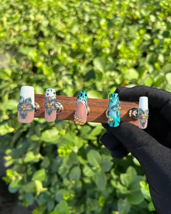 8 White Tip Teal Leopard Flower Nail Tips