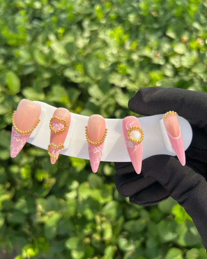 34 Pink Heart Lace